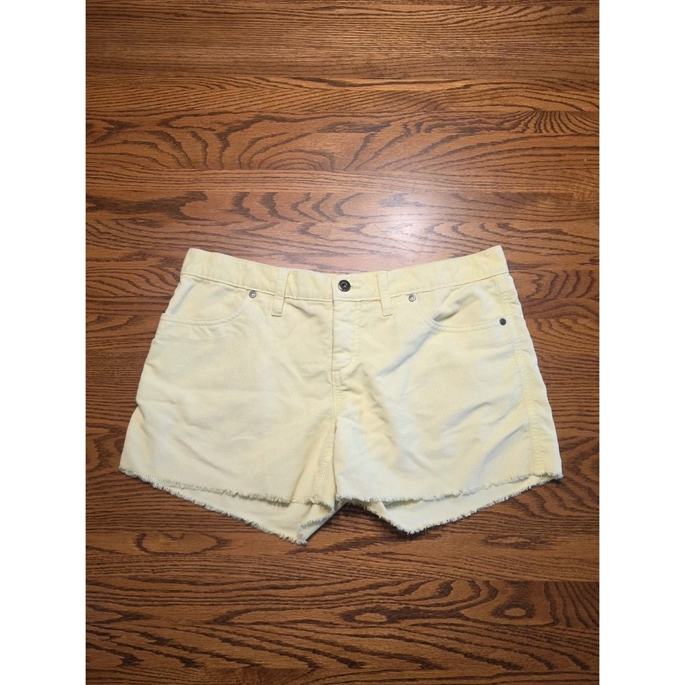 Carve Designs Oahu Corduroy Shorts Womens Size 8 Yellow 4" Inseam